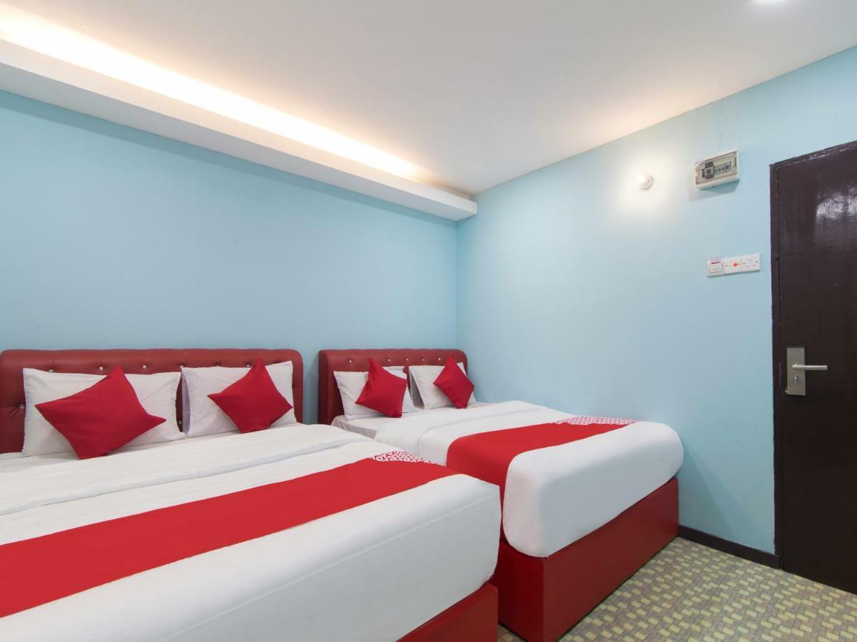 OYO 1136 Pd Star Hotel Port Dickson Exterior foto