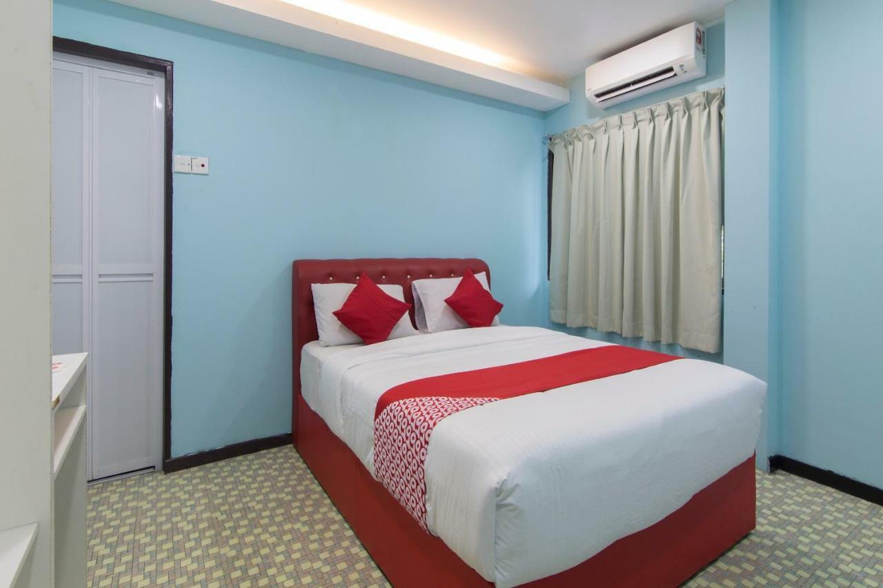 OYO 1136 Pd Star Hotel Port Dickson Exterior foto