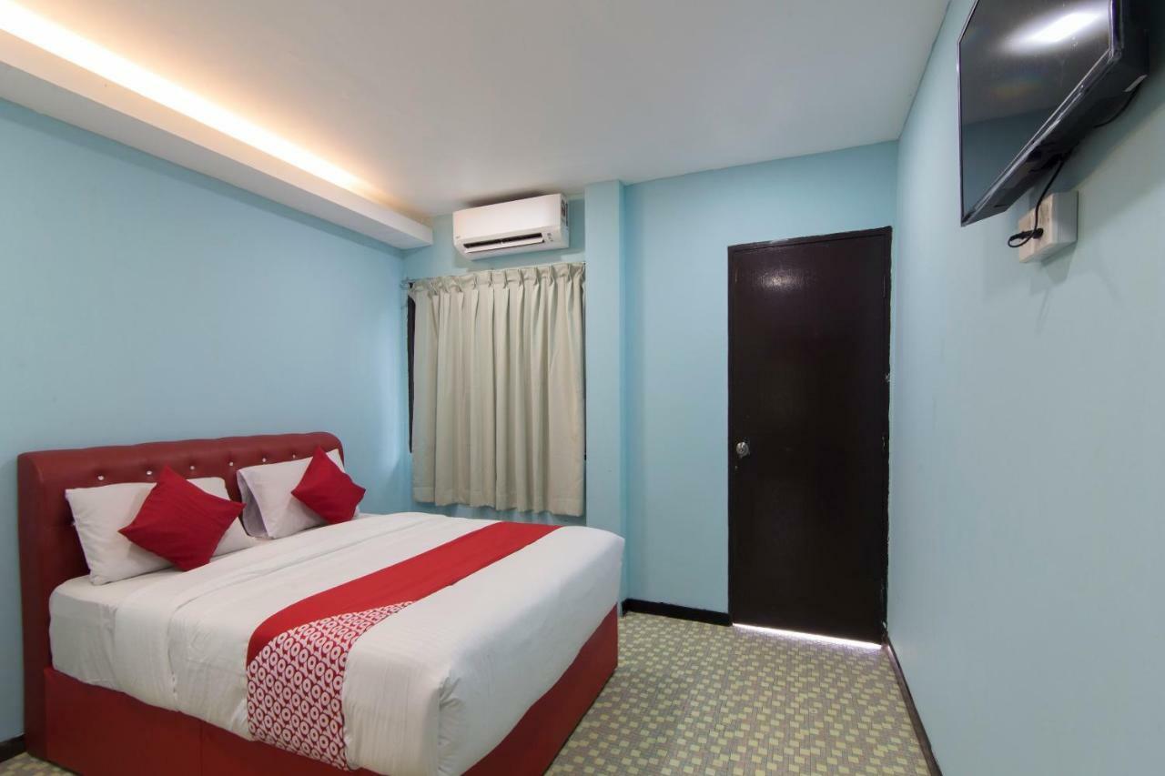 OYO 1136 Pd Star Hotel Port Dickson Exterior foto