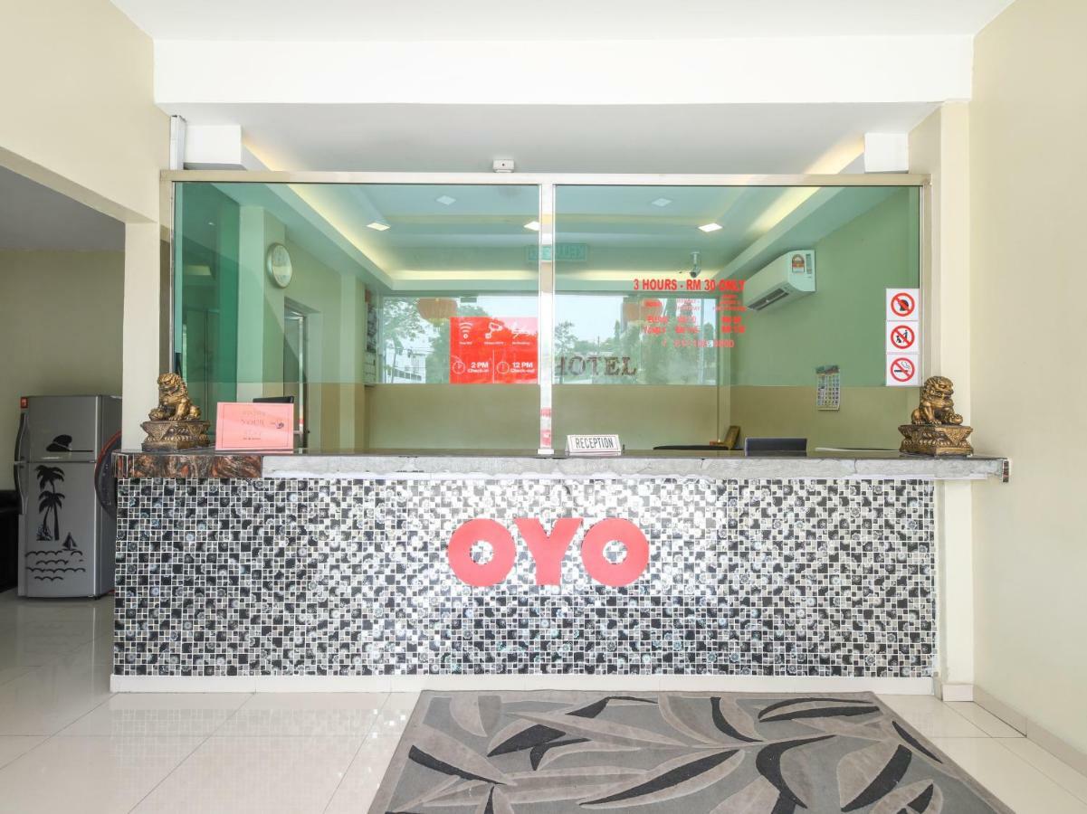 OYO 1136 Pd Star Hotel Port Dickson Exterior foto