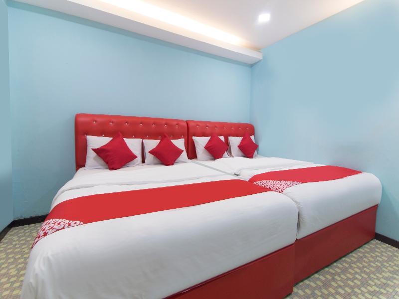 OYO 1136 Pd Star Hotel Port Dickson Exterior foto
